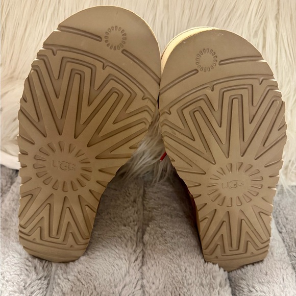 Ugg’s ❤️ - Picture 3 of 8